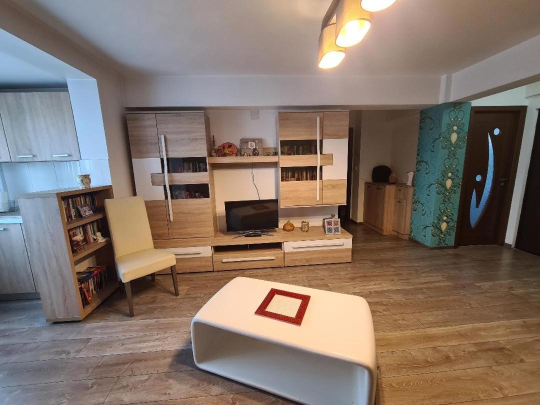 Central Cosy Apart Oradea Apartment ภายนอก รูปภาพ